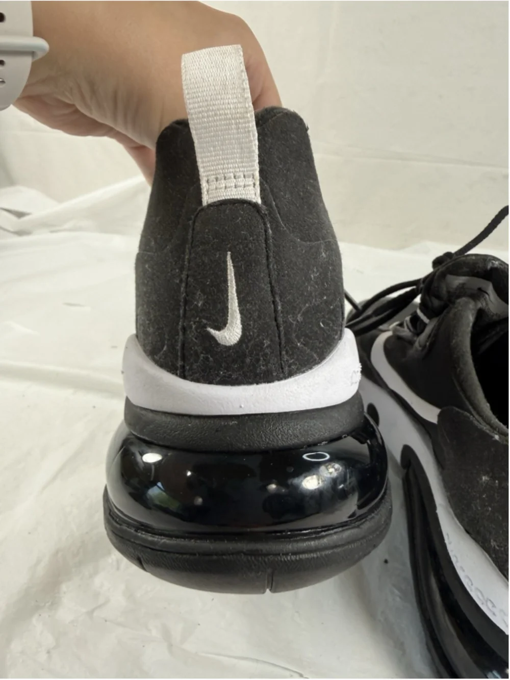 Nike Men's Air Max 270 React Training Shoes Size 7.5 US Black/White AO4971-004